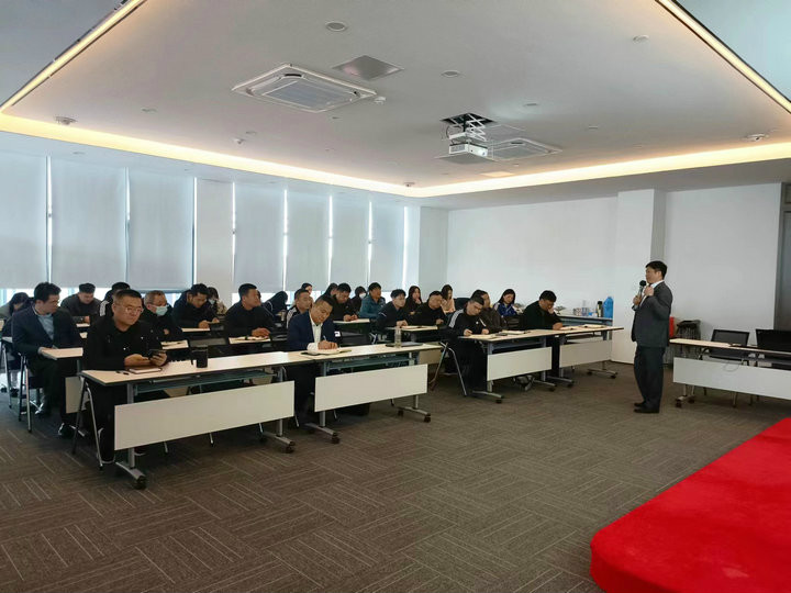 集團公司舉辦合同實務(wù)法律知識專題培訓(xùn)